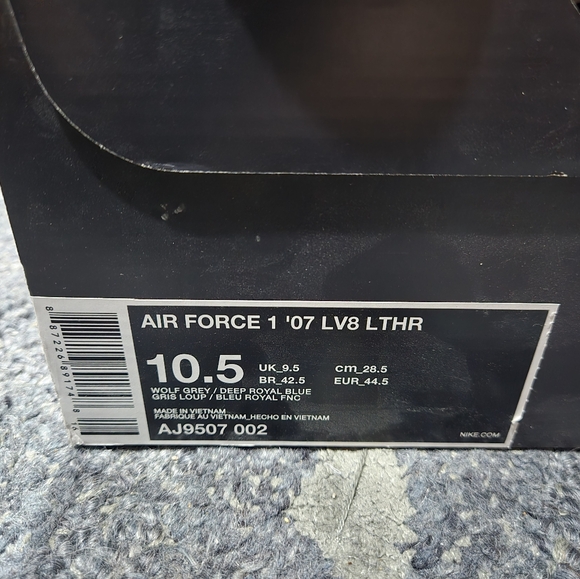 Men\'s Nike AIr Force 1 \'07 LV8 Lthr Wolf Grey/ Deep Royal Blue - SIZE 10.5 - NEW main image 4